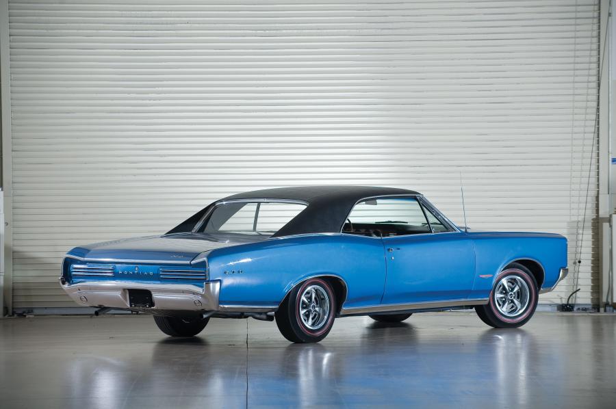  Pontiac GTO Coupe 1966 года  (фото 15 из 16)